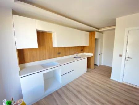 2 1 Villa Zu Verkaufen Mit Vollem Meeresgarten In Seferihisar Ürkmez