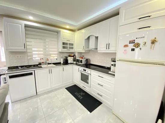 Seferihisar Bengiler Maviye Nachbar, Einzugsbereit Bereit! Wärmepumpe, Geräumig Zu Verkaufen 2+1 Wohnung