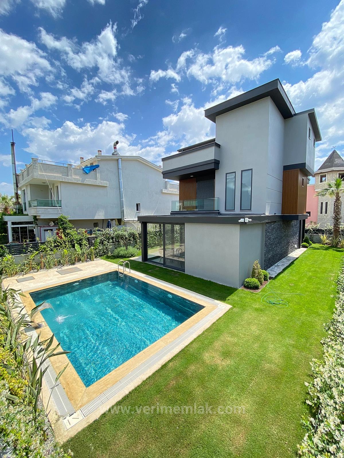 Swimming Pool Floor Heating Luxury 4+1 Villa For Sale In Gumuldur