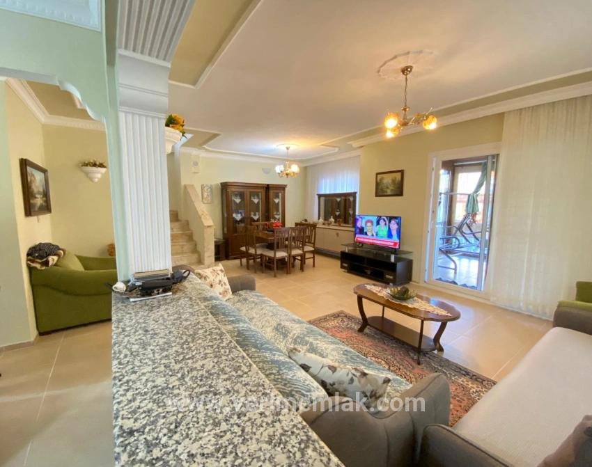 4+1 Bedroom Villa For sale in Bengiler Nbh. Seferihisar Ürkmez - 365 m²