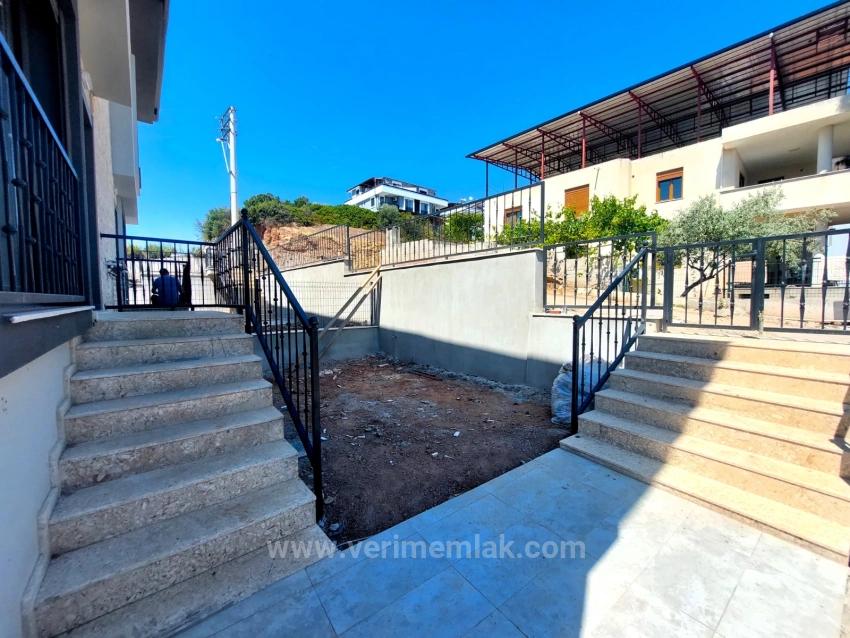 Corner Plot Modern Villa For Sale In Payamlı, Seferihisar | 2+1 Villa With Occupancy Permit.