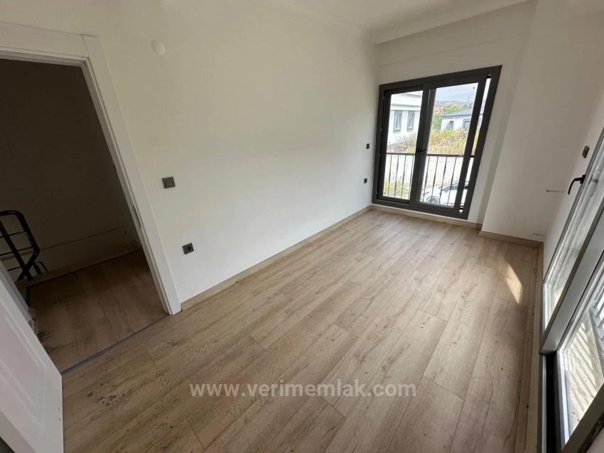 Corner Plot Modern Villa For Sale In Payamlı, Seferihisar | 2+1 Villa With Occupancy Permit.