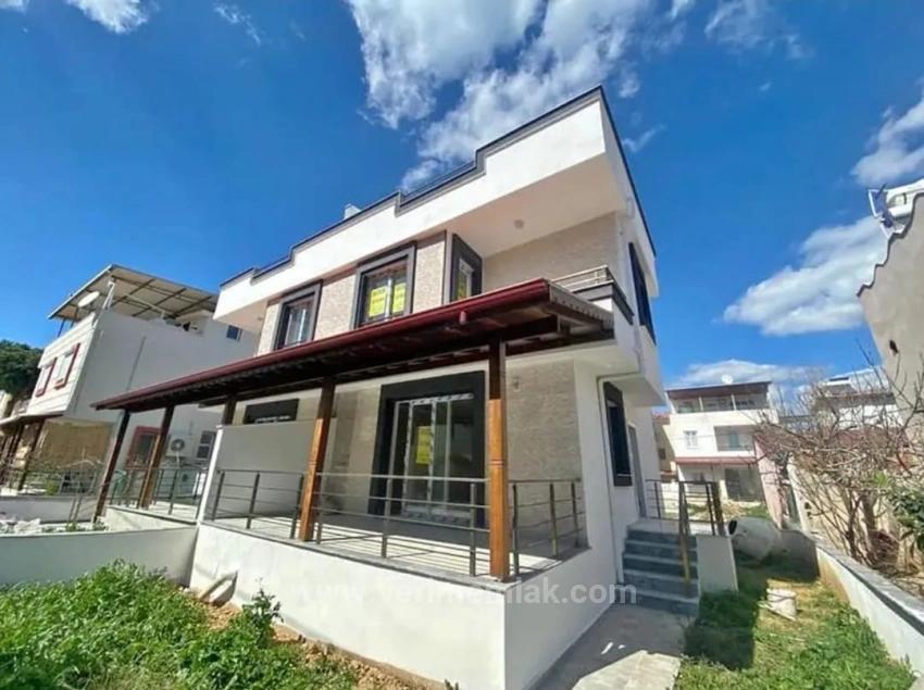 Brand New 3+1 Corner Villa For Sale In Seferihisar Payamlı, 350M From The Sea.