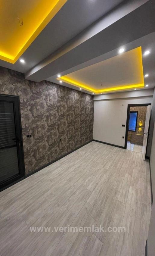 3+1 Detached Villa With Pool And Garden For Sale In Gumuldur