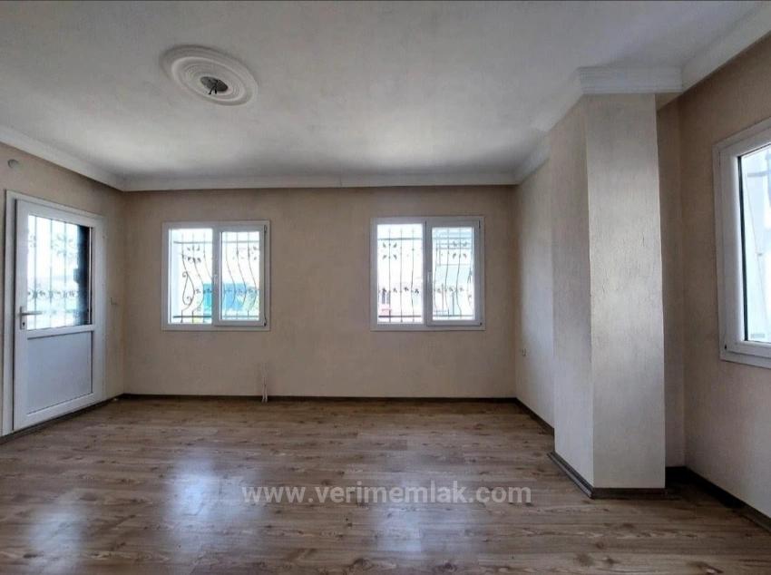 4+1 Corner Villa For Sale In Seferihisar Cumhuriyet, 500M From The Sea.