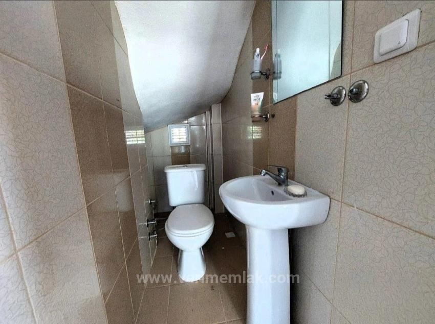 4+1 Corner Villa For Sale In Seferihisar Cumhuriyet, 500M From The Sea.