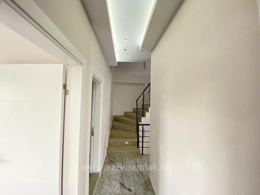 Luxury 6+1 Villa In Özdere Orta Mahalle, 400M From The Sea, In The Town Center.