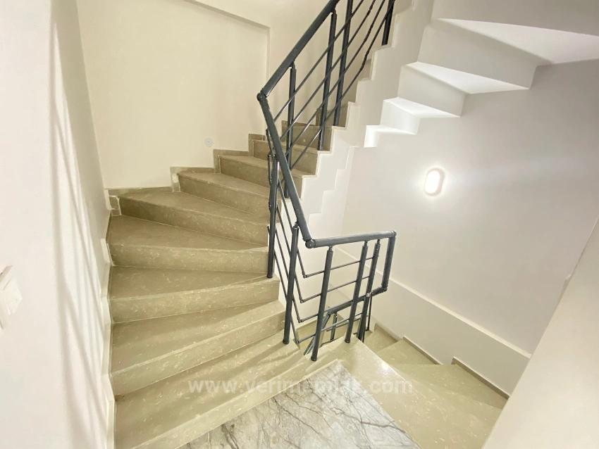 6+1 Villa For Sale, 400 Meters From The Sea And Very Close To The Market And Center