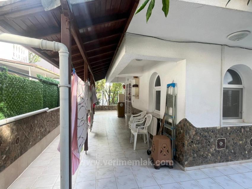 Luxury 3+1 Semi-Detached Villa With Spacious Garden, 350 Meters From The Sea In Özdere Orta Mahalle!