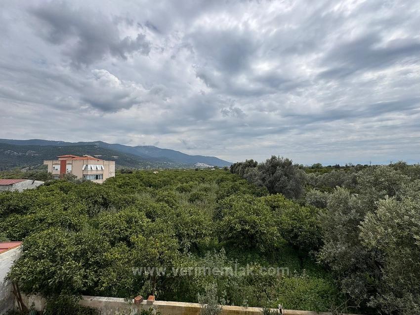 Spacious And Airy 2+1 Apartment For Sale Near The Sea In Gümüldür Fevzi Çakmak.