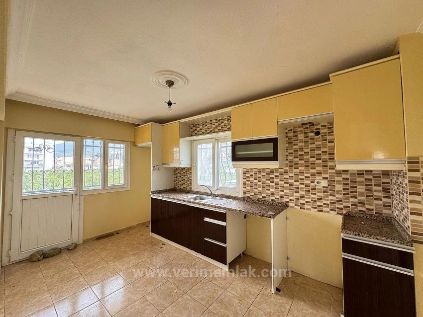 Spacious And Airy 2+1 Apartment For Sale Near The Sea In Gümüldür Fevzi Çakmak.
