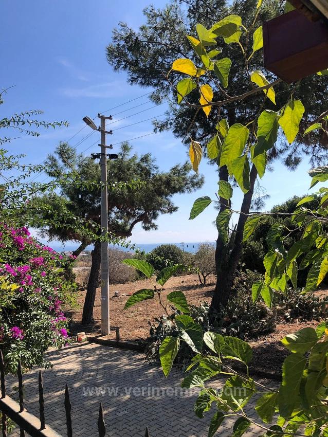 Detached 3+1 Villa For Sale In Seferihisar Atatürk Neighborhood, With Sea View And Fruit Orchard