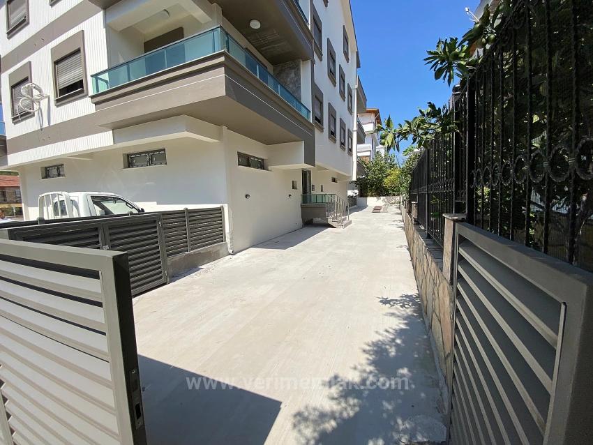 Ultra Luxury 2+1 Apartment For Sale In A Central Location In Özdere