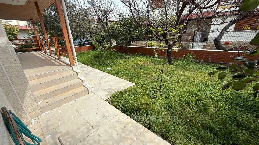 Luxury 4+1 Villa For Sale In Seferihisar, Cumhuriyet Mahallesi, Meltem Tur Sitesi