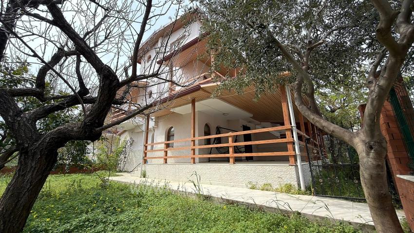Luxury 4+1 Villa For Sale In Seferihisar, Cumhuriyet Mahallesi, Meltem Tur Sitesi