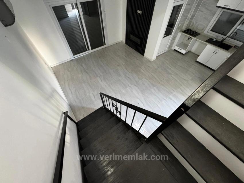 Luxury And Comfortable 2+1 Villa For Sale In A Complex With An Olympic-Sized Swimming Pool In Seferihisar!