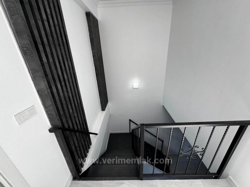 2+1 Bedroom Villa For sale in Cumhuriyet Nbh. Seferihisar Doğanbey - 210 m²