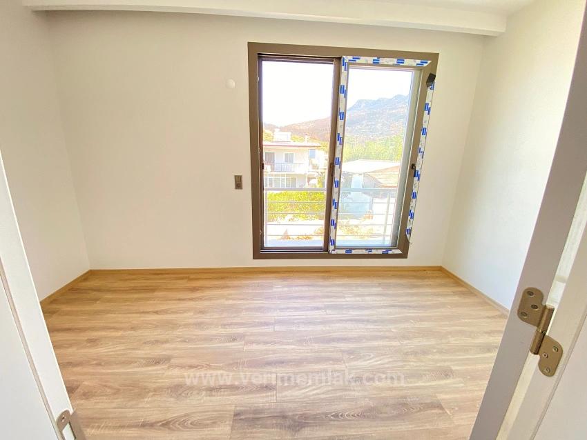 2+1 Villa For Sale With Full Sea Garden In Seferihisar Ürkmez