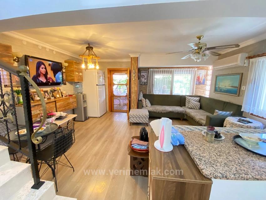 Detached 4+1 Villa For Sale With A Large Garden In A Site In Doğanbey