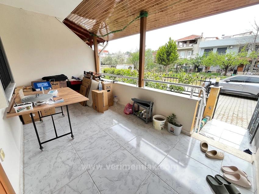 1+1 Apartment For Sale In Seferihisar/Mersin Area, 500M From The Sea, With Garden, No Additional Renovation Needed.