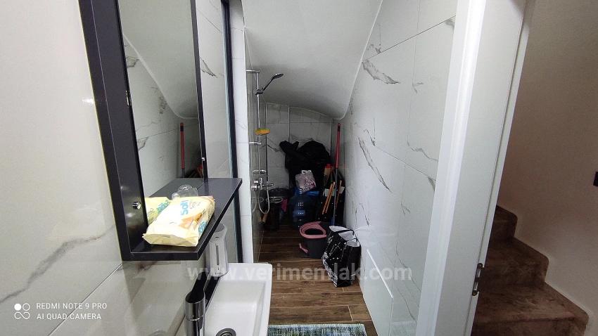 3+1 Villa For Sale With A Single Detached Pool On The Seaside In Ürkmez