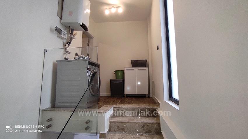 3+1 Villa For Sale With A Single Detached Pool On The Seaside In Ürkmez