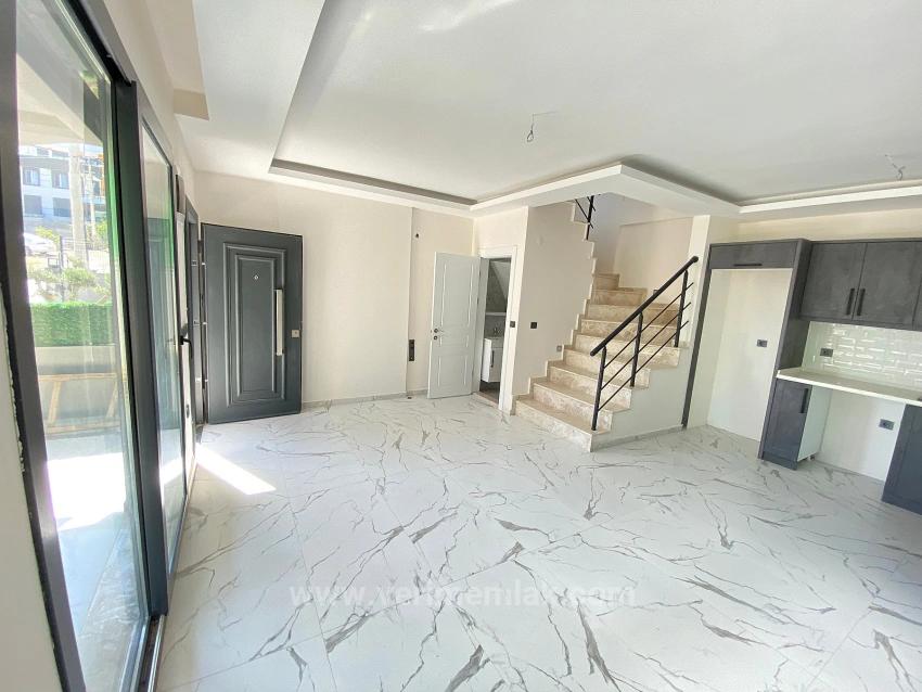 Luxury Corner 3+1 Villa For Sale With Full Sea View In Seferihisar Atatürk Neighborhood!