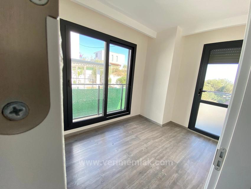 Luxury Corner 3+1 Villa For Sale With Full Sea View In Seferihisar Atatürk Neighborhood!