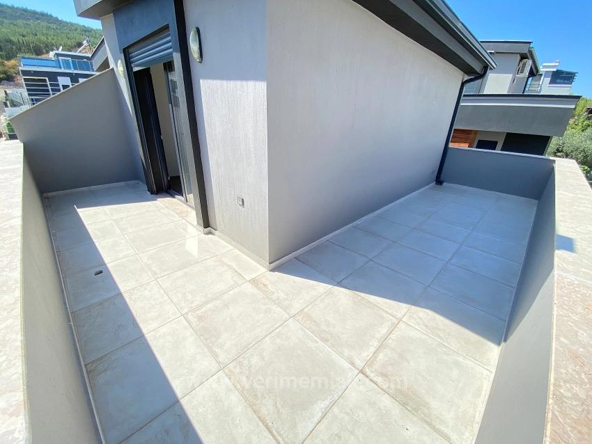 Luxury Corner 3+1 Villa For Sale With Full Sea View In Seferihisar Atatürk Neighborhood!