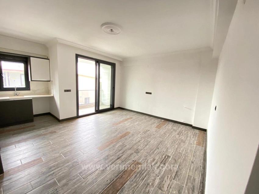 Spacious And Modern 2+1 Apartment For Rent With Elevator In Seferihisar Mersin Area