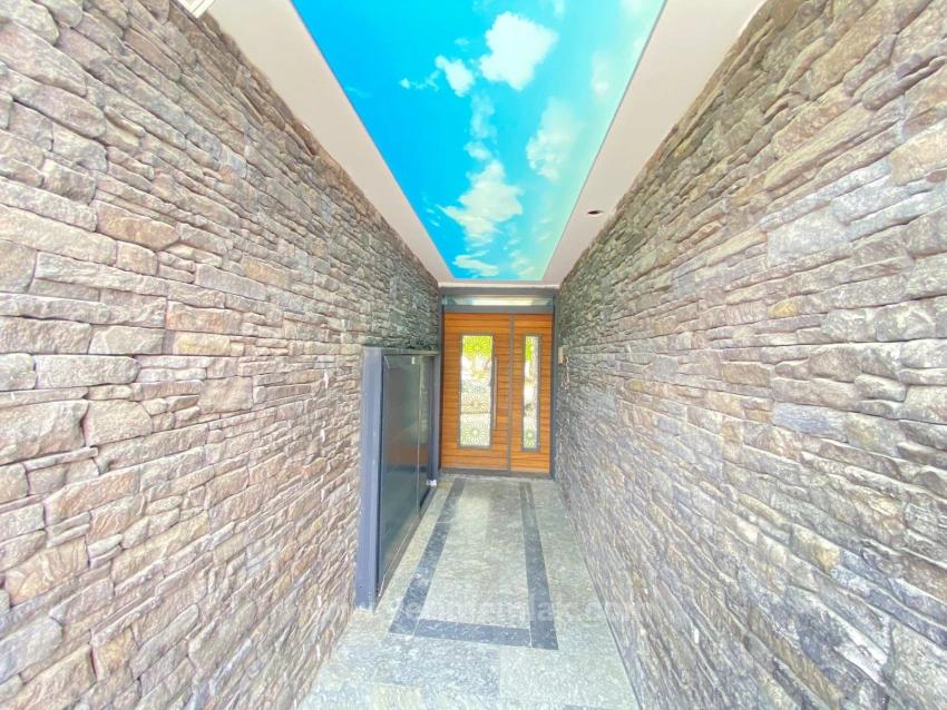 Spacious And Modern 2+1 Apartment For Rent With Elevator In Seferihisar Mersin Area