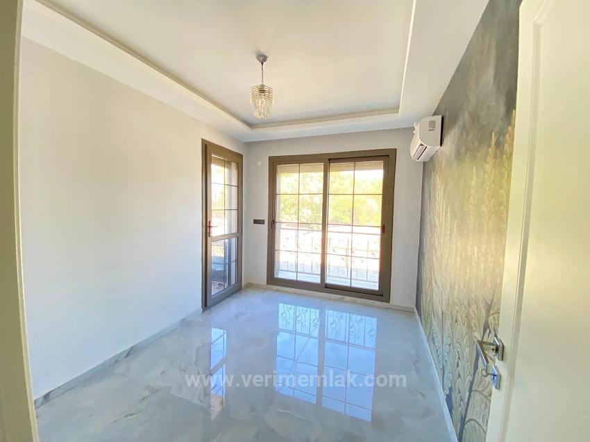 Ultra Luxury 3+1 Villa For Sale With Private Garden, Right By The Sea In Ürkmez