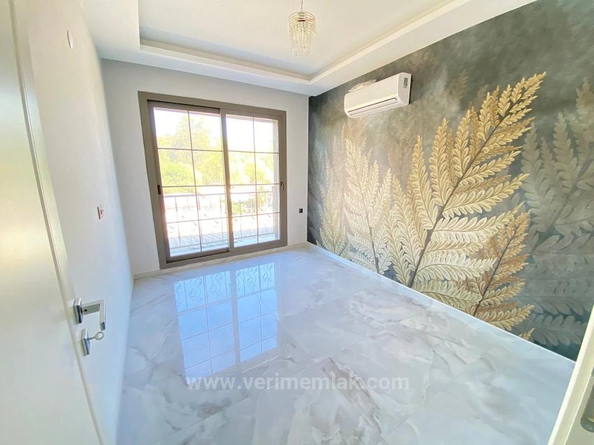 Ultra Luxury 3+1 Villa For Sale With Private Garden, Right By The Sea In Ürkmez