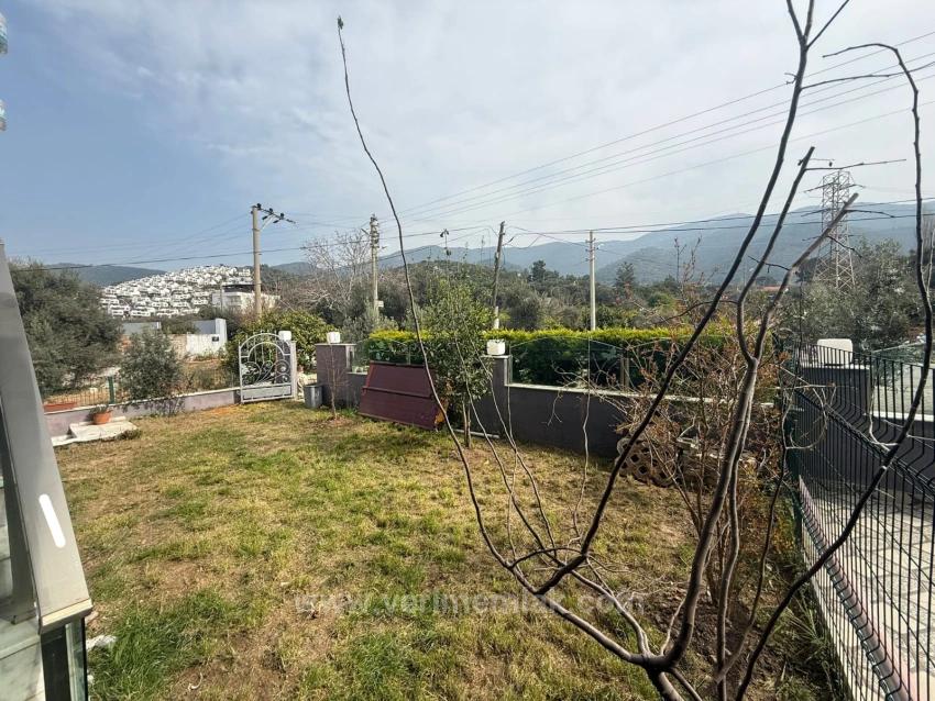 400M From The Sea In Özdere Orta Mahalle | 4+1 Detached House & Spacious Garden