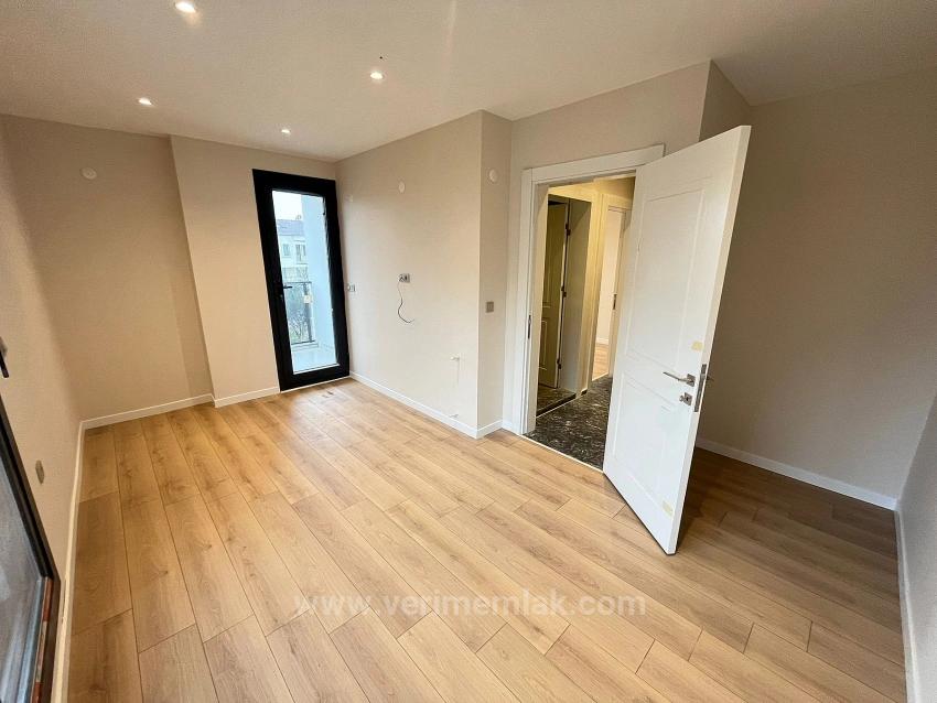 Detached Villa With Fruit Orchard, 500M From The Sea In Gümüldür Fevzi Çakmak