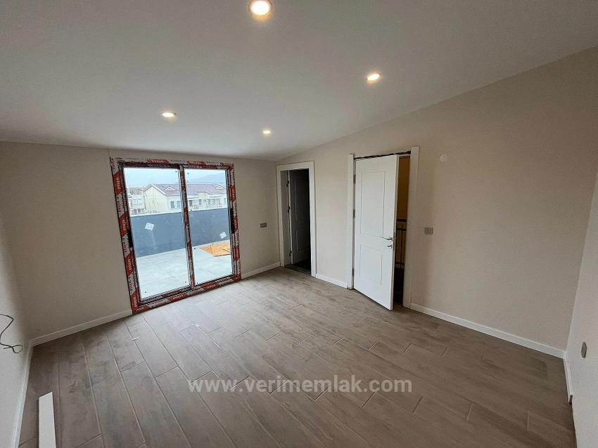 Detached Villa With Fruit Orchard, 500M From The Sea In Gümüldür Fevzi Çakmak