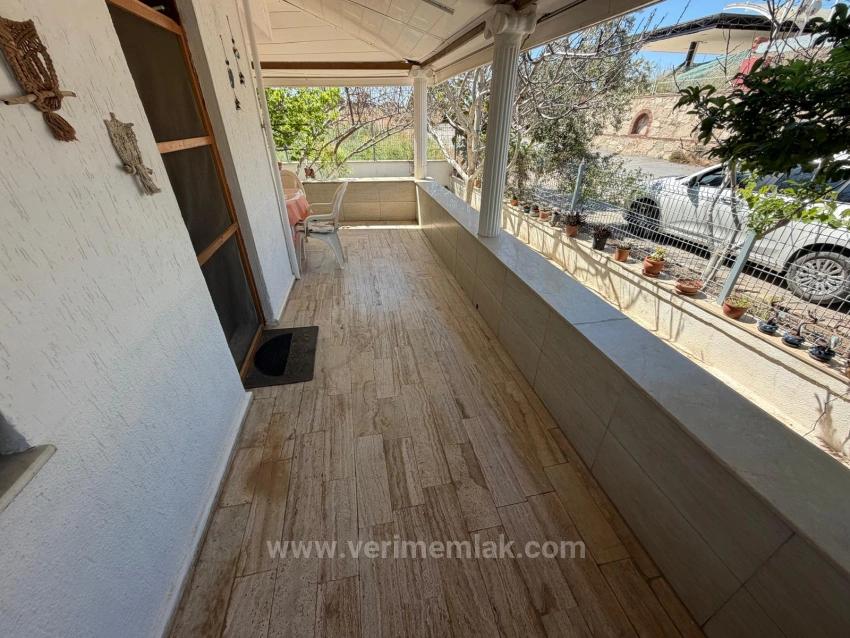 315M² Detached 3+1 Villa With Fruit Garden, 650M From The Sea In Doğanbey