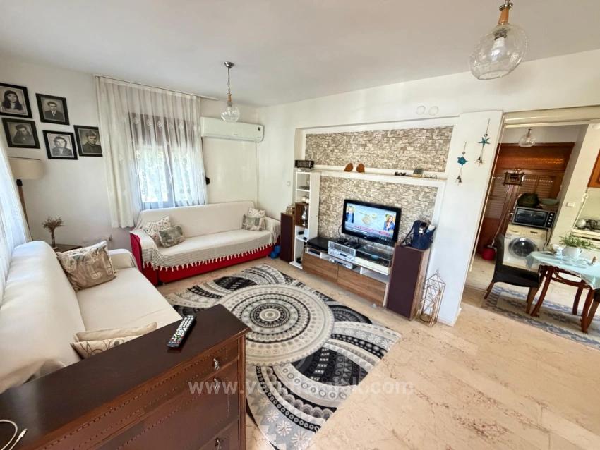 315M² Detached 3+1 Villa With Fruit Garden, 650M From The Sea In Doğanbey