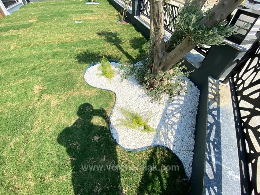 Ultra Luxury 3+1 Villa With Private Garden For Sale In Seferihisar Camikebir