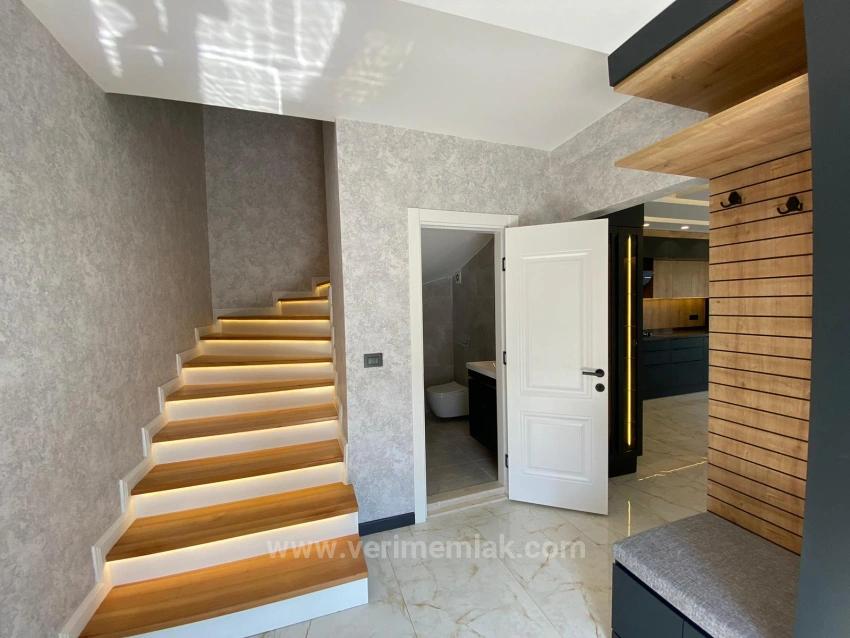 Ultra Luxury 3+1 Villa With Private Garden For Sale In Seferihisar Camikebir