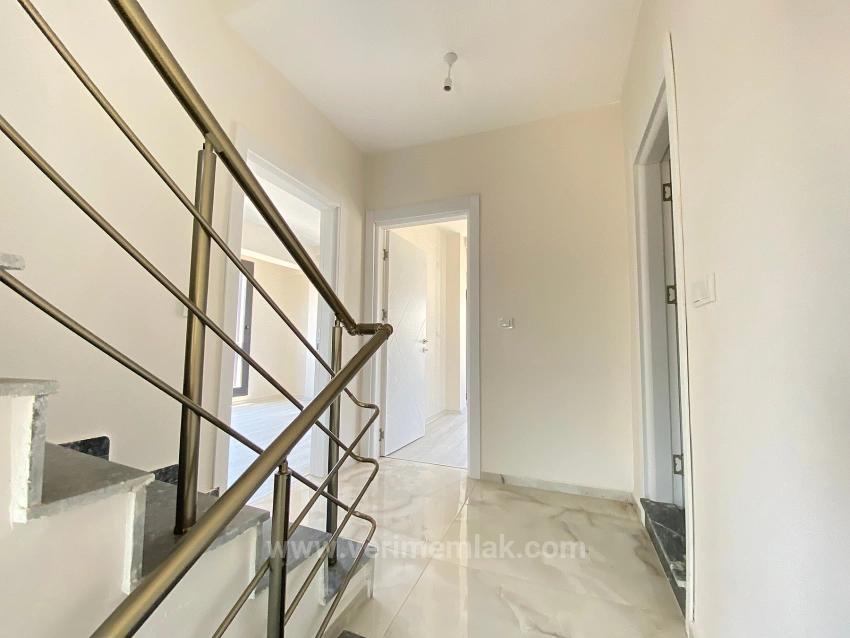 3+1 Detached Villa With Large Garden And Pool For Sale In Doğanbey