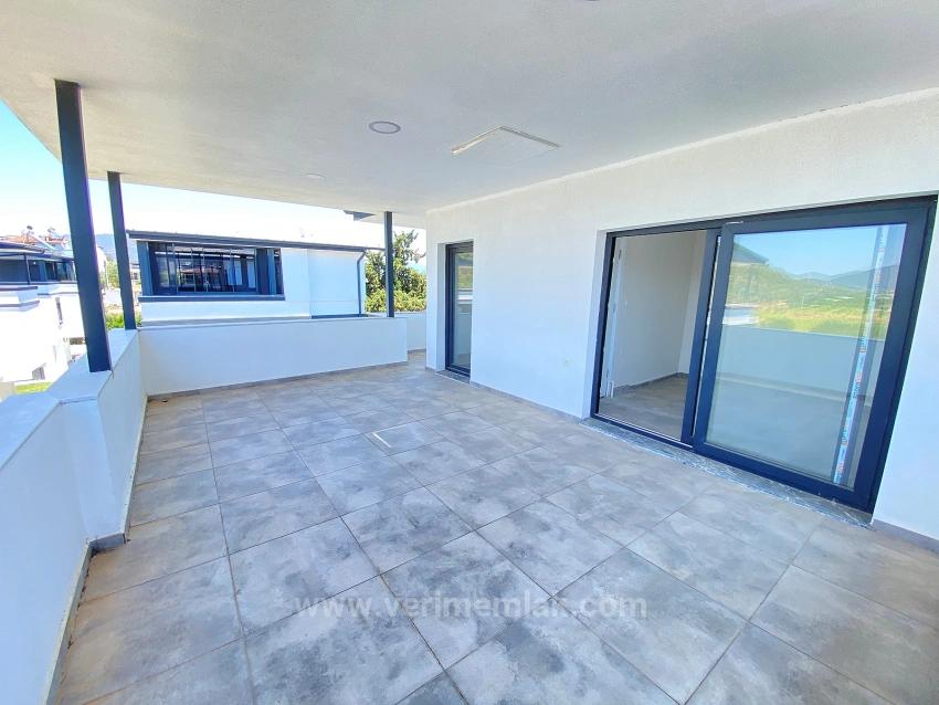 3+1 Detached Villa With Large Garden And Pool For Sale In Doğanbey