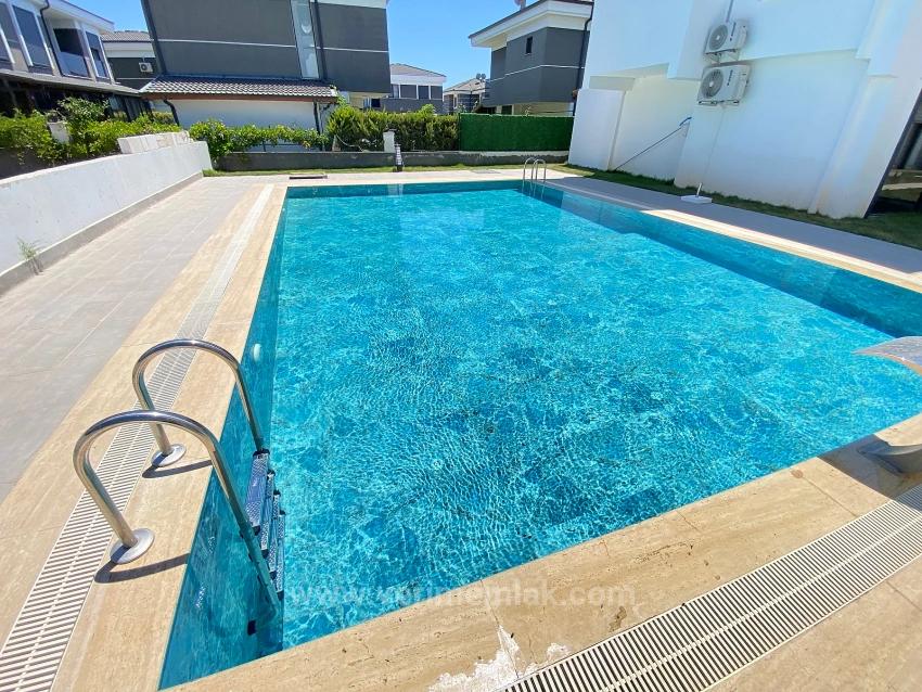 3+1 Detached Villa With Large Garden And Pool For Sale In Doğanbey