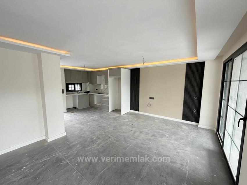 Luxury 3+1 Villa With Private Pool, 750M From The Sea In Seferihisar Cumhuriyet!