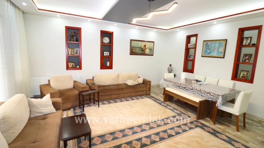 3+1 Bedroom Apartment For sale in Mersin Alanı Nbh. Seferihisar Ürkmez - 170 m²