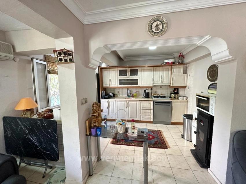 Luxury 4+1 Detached Villa In Seferihisar Bengiler, 100M From The Sea, Completely Renovated