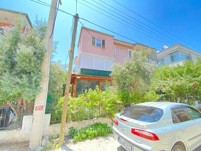 2+1 Apartment For Sale In Seferihisar Bengiler, 300M From The Sea, No Additional Renovation Needed.