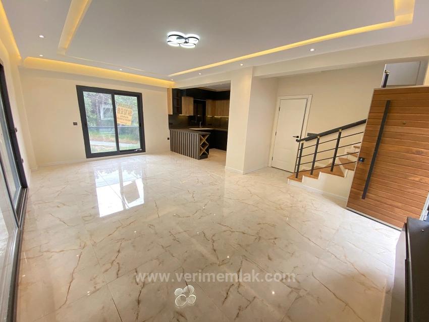 Modern Luxury 3+1 Villa For Sale In Menderes Çukuraltı Neighborhood: Full Sea View