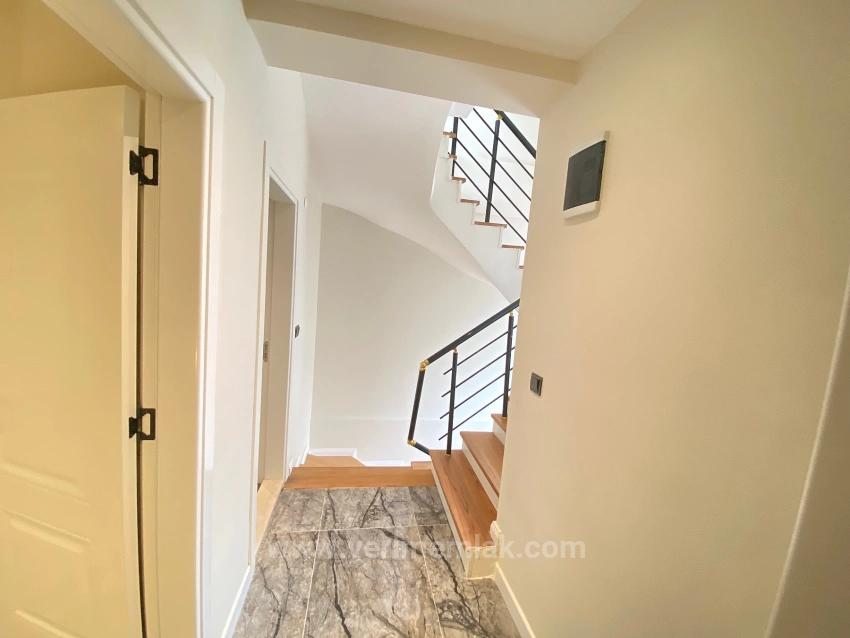 Modern Luxury 3+1 Villa For Sale In Menderes Çukuraltı Neighborhood: Full Sea View