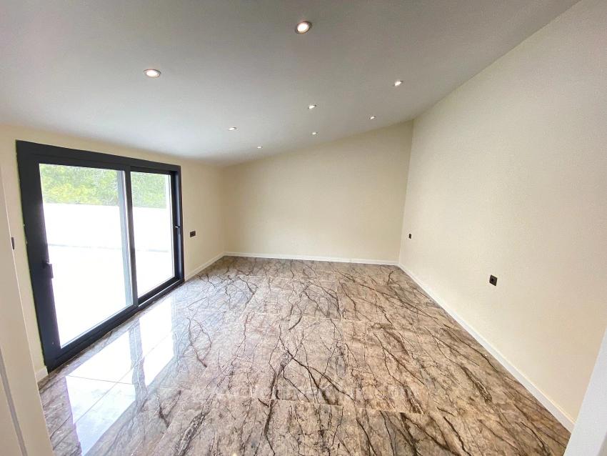 3+1 Villa For Sale In Özdere With Floor Heating, Detached Furnished Sea View